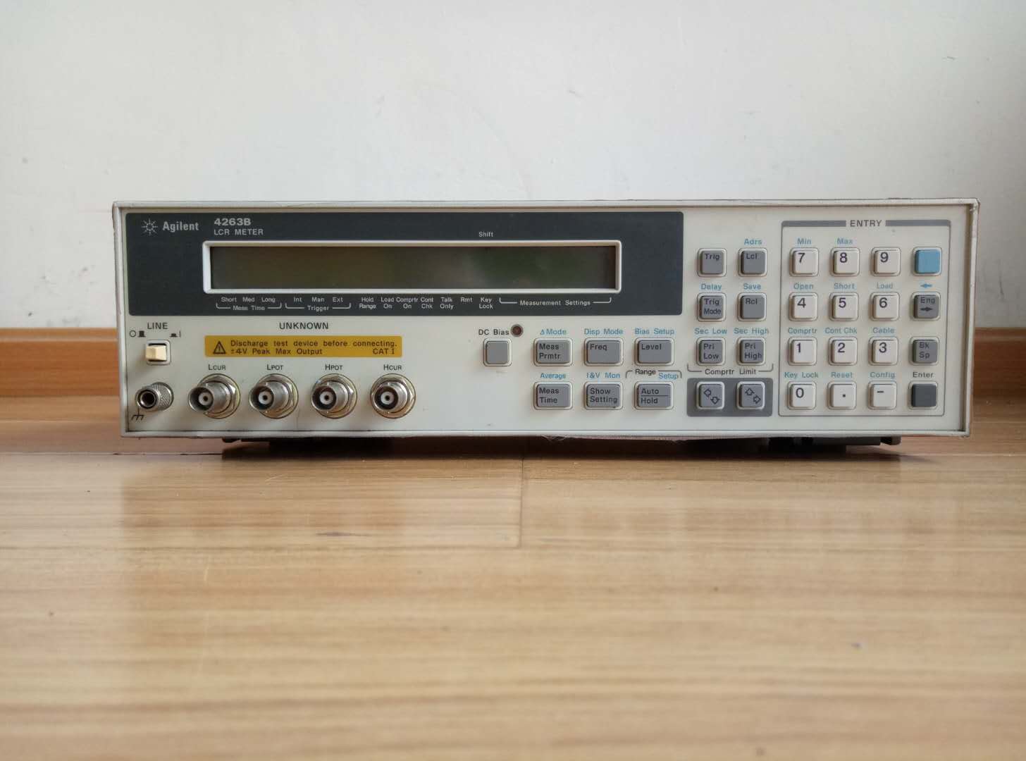 Agilent 4263B LCR测试仪